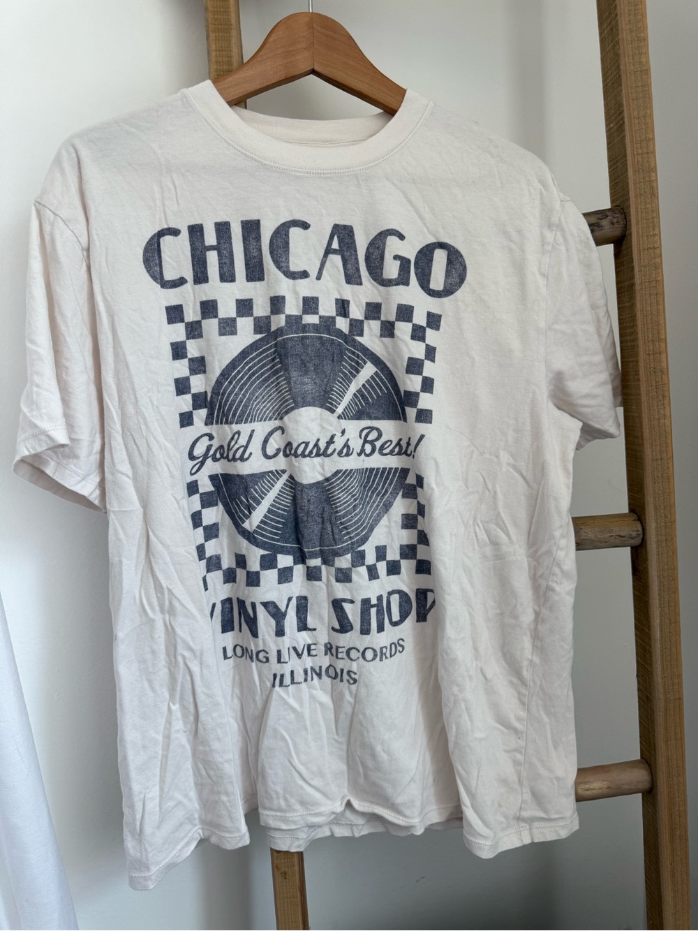 Abercrombie & Fitch White Graphic Chicago Vinyl Shop Tee